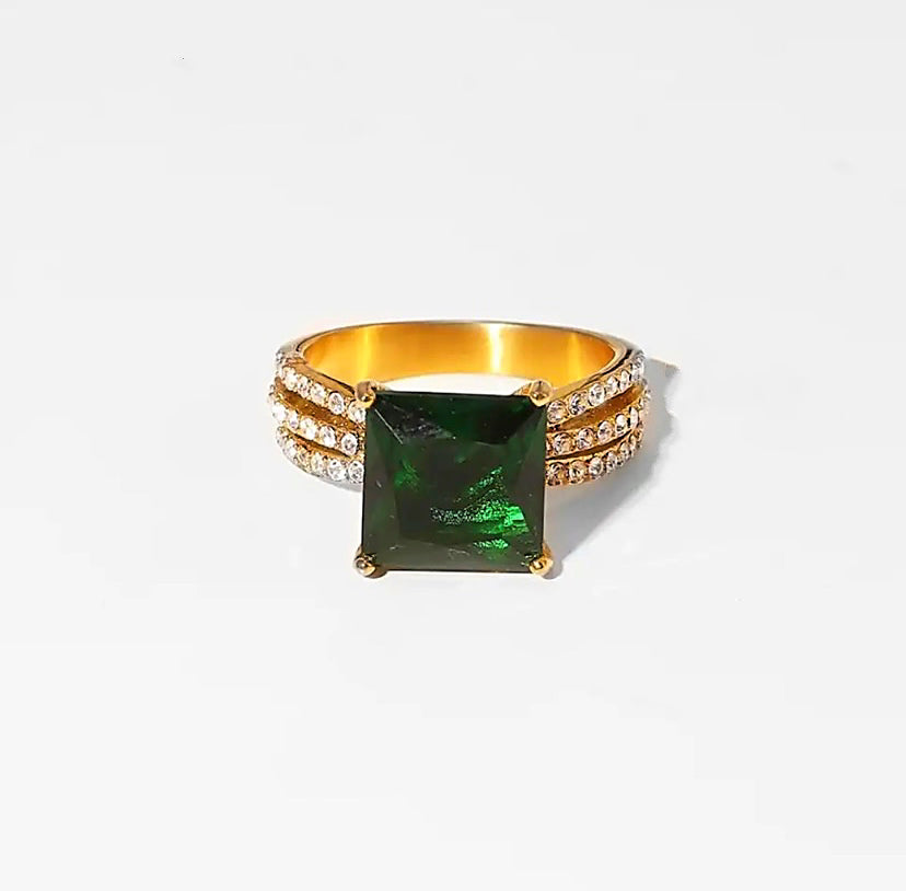 Statement Ring